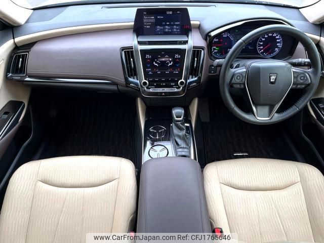 toyota crown-hybrid 2019 CFJ1765646 image 2
