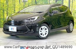 toyota aqua 2024 -TOYOTA--AQUA 6AA-MXPK11--MXPK11-2160032---TOYOTA--AQUA 6AA-MXPK11--MXPK11-2160032-