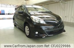 toyota vitz 2012 ENHANCEAUTO_1_ea288081