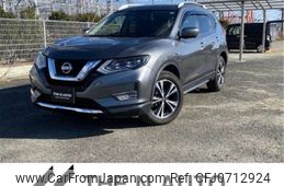 nissan x-trail 2017 -NISSAN 【大阪 332ﾀ1710】--X-Trail DBA-T32--T32-040587---NISSAN 【大阪 332ﾀ1710】--X-Trail DBA-T32--T32-040587-