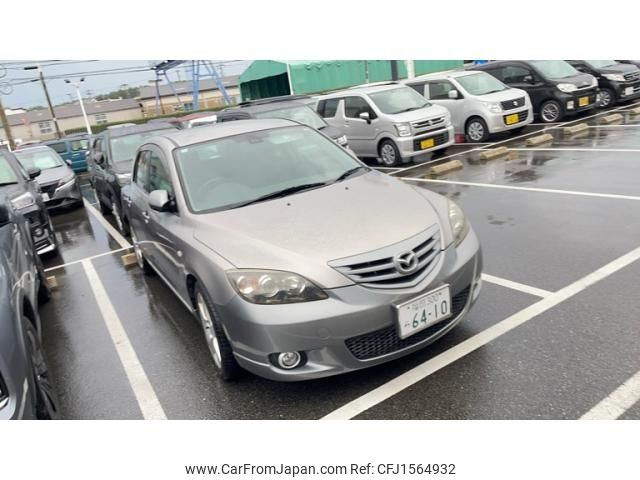mazda axela 2004 CFJ1564932 image 1