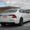 volvo s60 2024 quick_quick_5AA-ZB420TM2_7JRZSK8M2RG294169 image 2