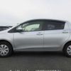 toyota vitz 2013 CFJ1907430 image 4