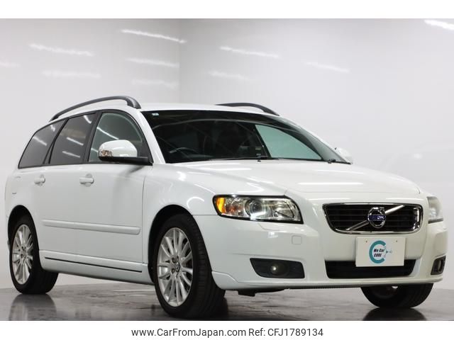 volvo v50 2011 CFJ1789134 image 1