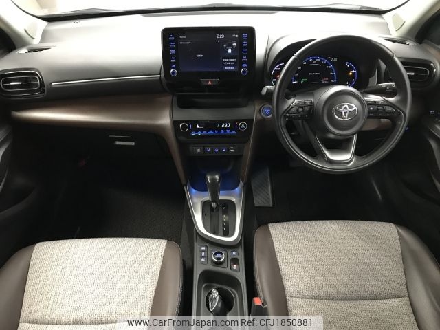 toyota yaris-cross 2021 CFJ1850881 image 2