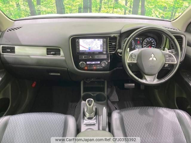 mitsubishi outlander-phev 2013 -MITSUBISHI--Outlander PHEV DLA-GG2W--GG2W-0006108---MITSUBISHI--Outlander PHEV DLA-GG2W--GG2W-0006108- image 2