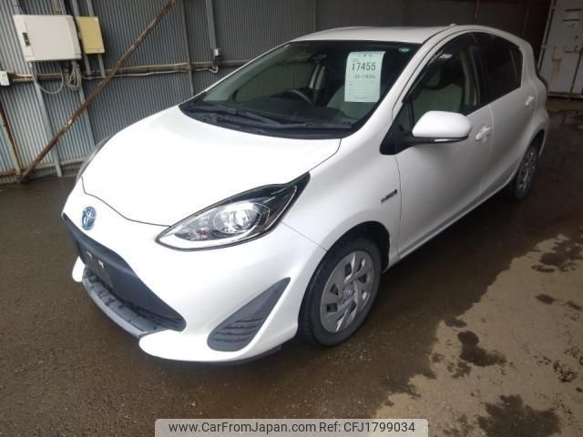 toyota aqua 2020 CFJ1799034 image 1