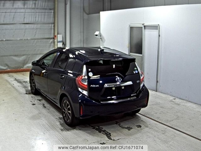 toyota aqua 2018 CFJ1671074 image 2