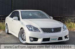 toyota crown 2011 CFJ1828084