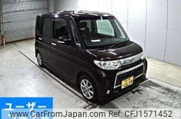 daihatsu tanto 2011 CFJ1571452