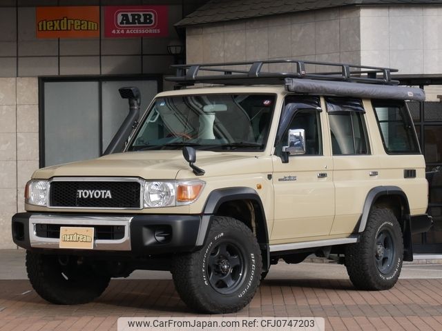 toyota land-cruiser 2015 -TOYOTA--Land Cruiser GRJ76K--GRJ76-1003981---TOYOTA--Land Cruiser GRJ76K--GRJ76-1003981- image 1