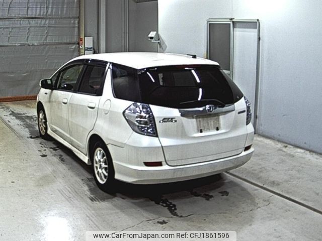 honda fit-shuttle 2012 CFJ1861596 image 2