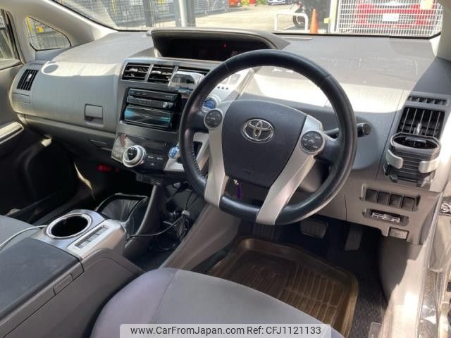 toyota prius-α 2012 -TOYOTA--Prius α DAA-ZVW41W--ZVW41-3161592---TOYOTA--Prius α DAA-ZVW41W--ZVW41-3161592- image 2