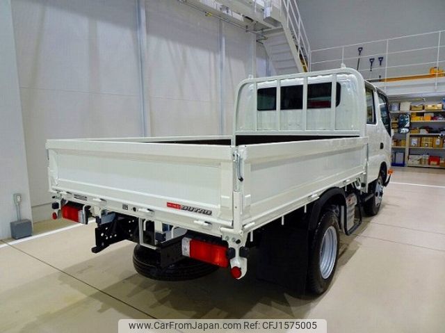 hino dutro 2024 CFJ1575005 image 2