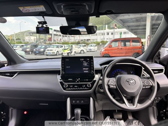 toyota corolla-cross 2023 CFJ1557377 image 2
