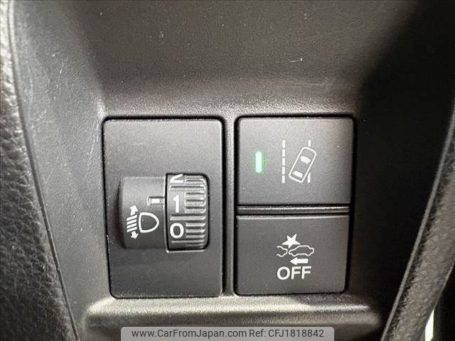 honda n-van 2019 CFJ1818842 image 2