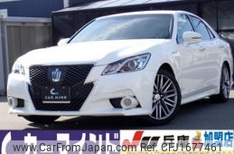 toyota crown-hybrid 2013 CFJ1677461