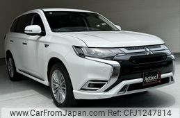 mitsubishi outlander-phev 2018 33