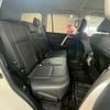 toyota land-cruiser-prado 2018 quick_quick_LDA-GDJ151W_GDJ151-0006420 image 10