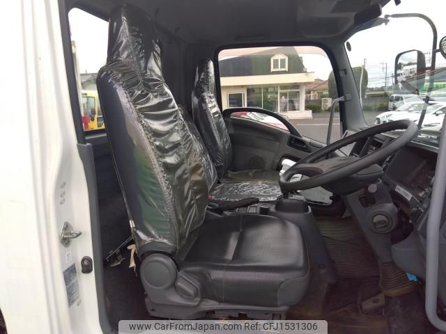 isuzu forward 2015 CFJ1531306 image 2