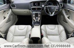 volvo v40 2015 504928-922367