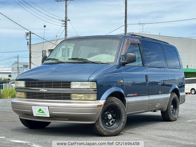 chevrolet astro 2001 CFJ1696458 image 1