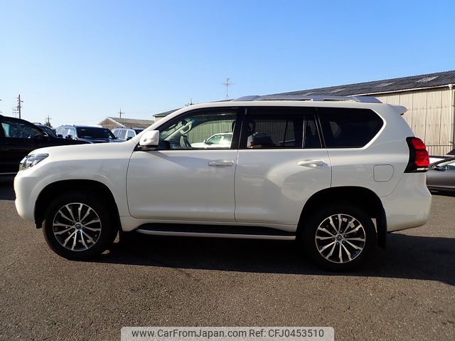 toyota land-cruiser-prado 2017 24230703 image 2