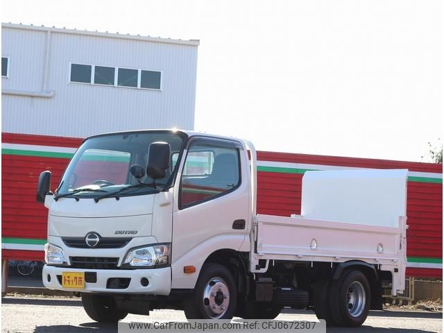 hino dutro 2016 GOO_NET_EXCHANGE_0505500A30250120W001 image 1