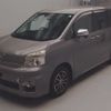 toyota voxy 2013 -TOYOTA--Voxy DBA-ZRR70W--ZRR70-0592706---TOYOTA--Voxy DBA-ZRR70W--ZRR70-0592706- image 1