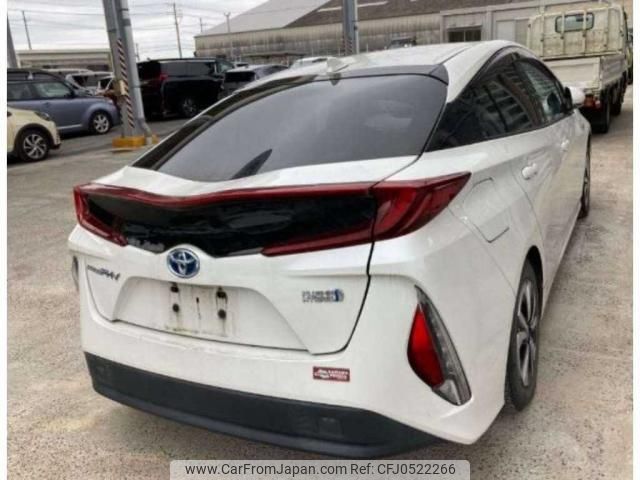 toyota prius-phv 2017 quick_quick_DLA-ZVW52_ZVW52-3010091 image 2