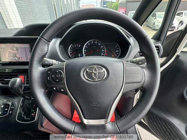 toyota voxy 2014 CFJ1833740 image 2