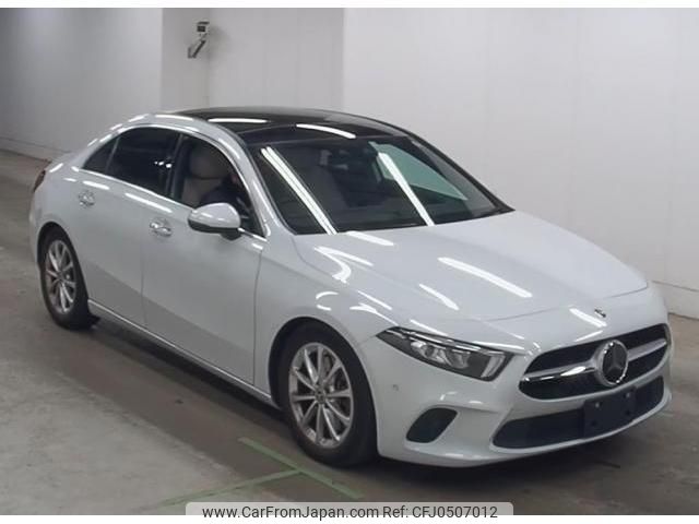 mercedes-benz a-class 2019 quick_quick_5BA-177147M_WDD1771472W016981 image 1