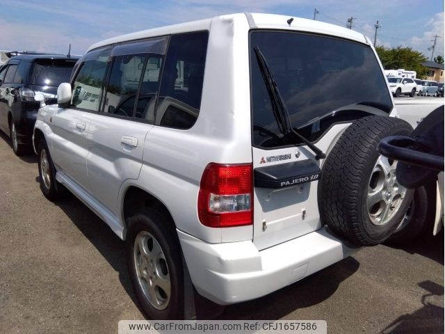 mitsubishi pajero-io 1999 CFJ1657586 image 2