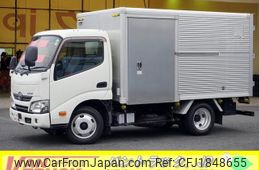 toyota dyna-truck 2017 CFJ1848655