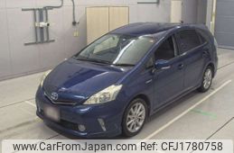 toyota prius-α 2012 CFJ1780758