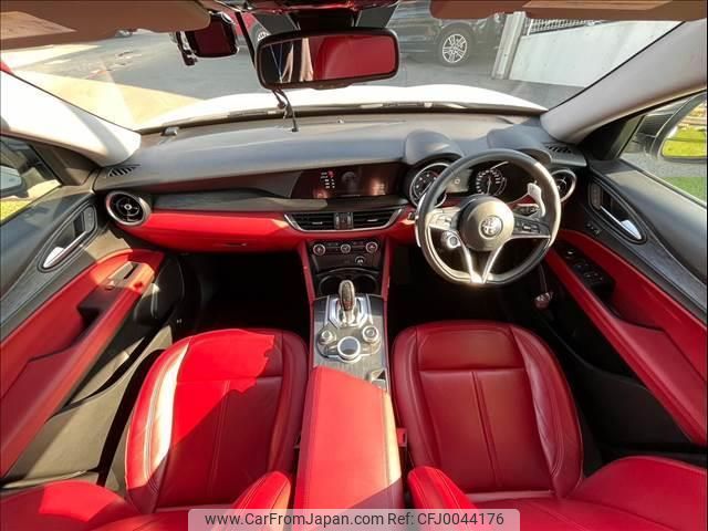 alfa-romeo stelvio 2019 quick_quick_3DA-94922_ZARPAHGXXK7C46103 image 2