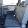 toyota wish 2010 646828-N2024120305F-10 image 10