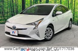 toyota prius 2017 CFJ1717036