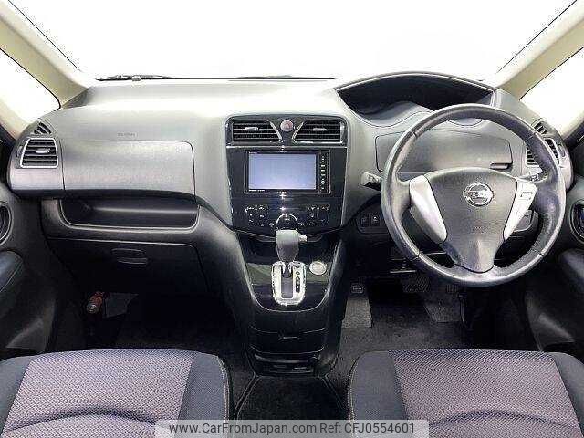 nissan serena 2013 504928-926652 image 1