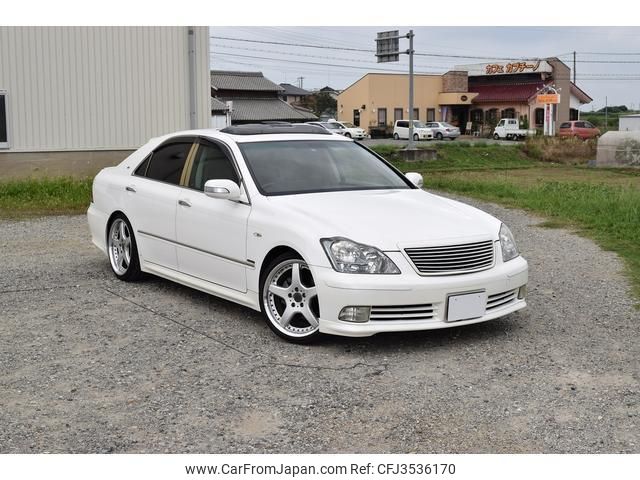 toyota crown 2004 CFJ3536170 image 1