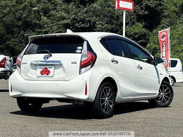 toyota aqua 2018 504928-924074 image 2