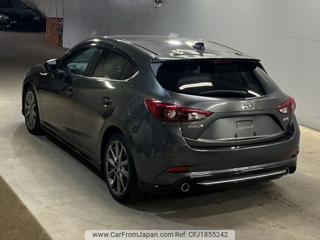 mazda axela 2017 CFJ1855242 image 2