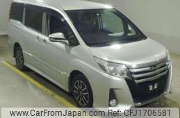 toyota noah 2015 CFJ1706581
