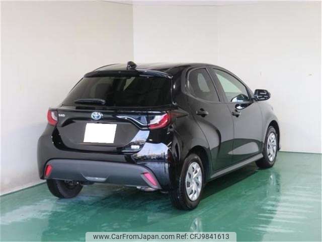 toyota yaris 2022 -TOYOTA--Yaris 6AA-MXPH10--MXPH10-2112874---TOYOTA--Yaris 6AA-MXPH10--MXPH10-2112874- image 2