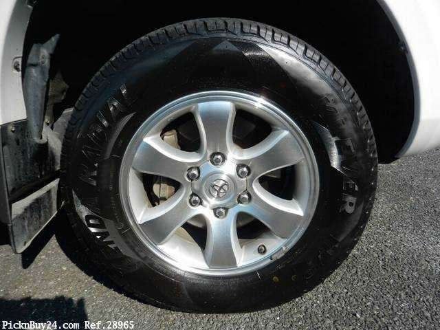 toyota land-cruiser-prado 2006 28965 image 1