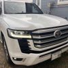 toyota land-cruiser 2023 CFJ1805370 image 12