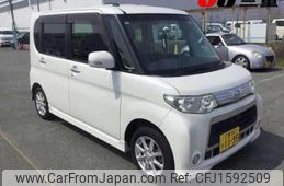 daihatsu tanto 2013 CFJ1592509