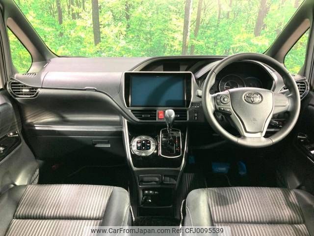 toyota voxy 2018 -TOYOTA--Voxy DBA-ZRR80W--ZRR80-0403215---TOYOTA--Voxy DBA-ZRR80W--ZRR80-0403215- image 2