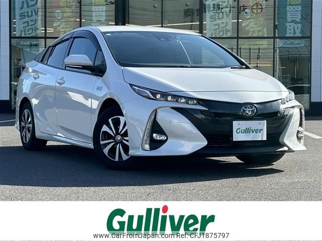toyota prius-phv 2018 CFJ1875797 image 1