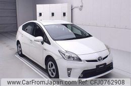 toyota prius 2013 -TOYOTA--Prius ZVW30-1699882---TOYOTA--Prius ZVW30-1699882-